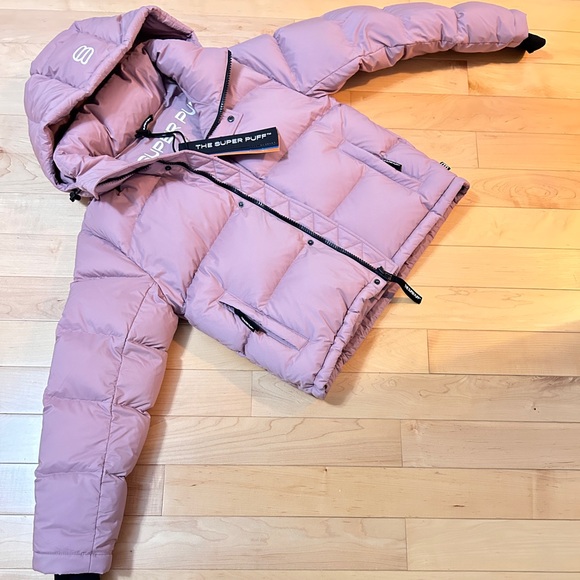 Aritzia THE SUPER PUFF™ Shorty - color Claremont - Picture 2 of 10